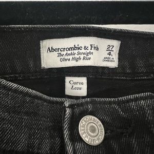 Abercrombie Ankle Straight Curve Love Jeans